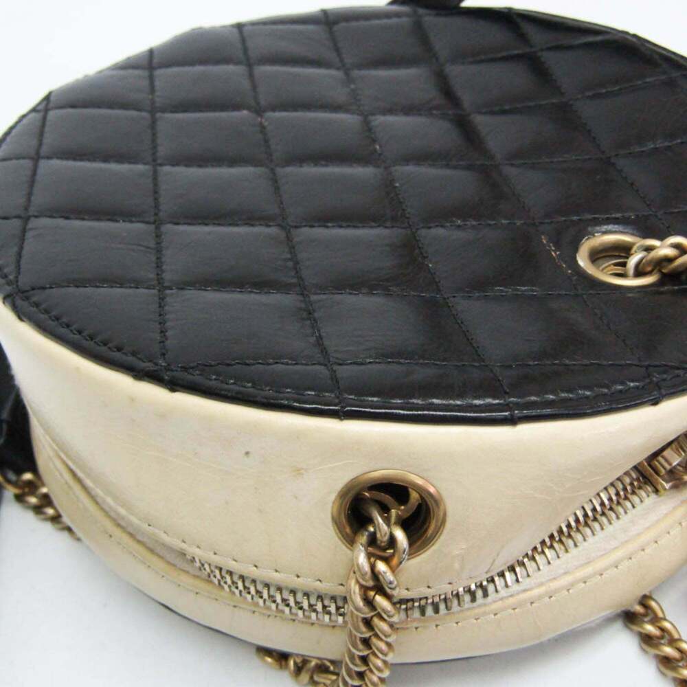CHANEL Black Leather Logo Shoulder Bag - Picture 10 of 15